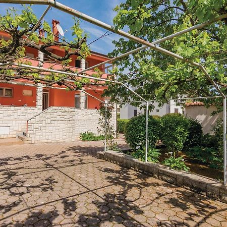 1 Bedroom Lovely Apartment In Rovinj Exterior photo