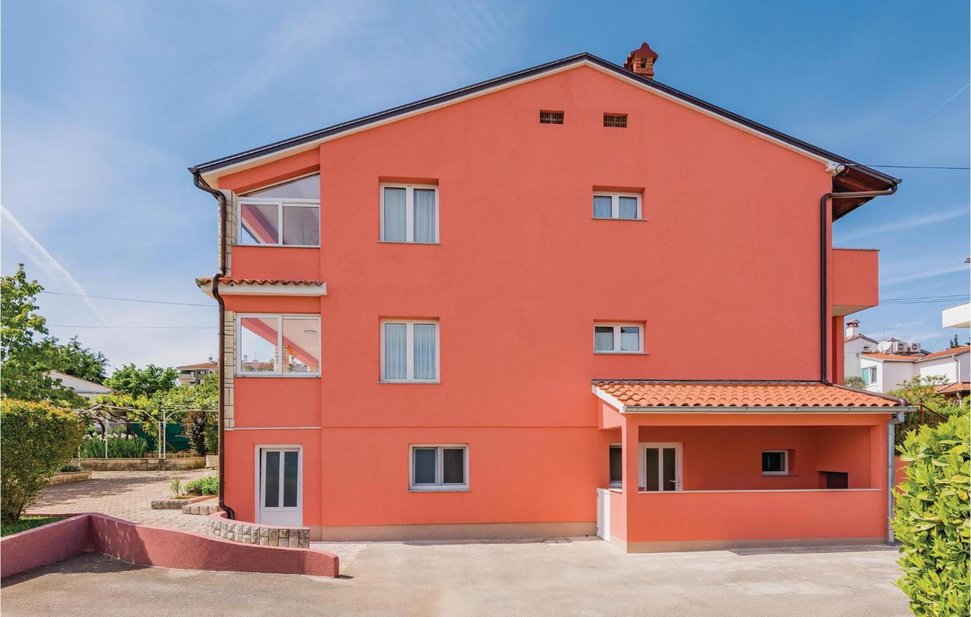 1 Bedroom Lovely Apartment In Rovinj Exterior photo