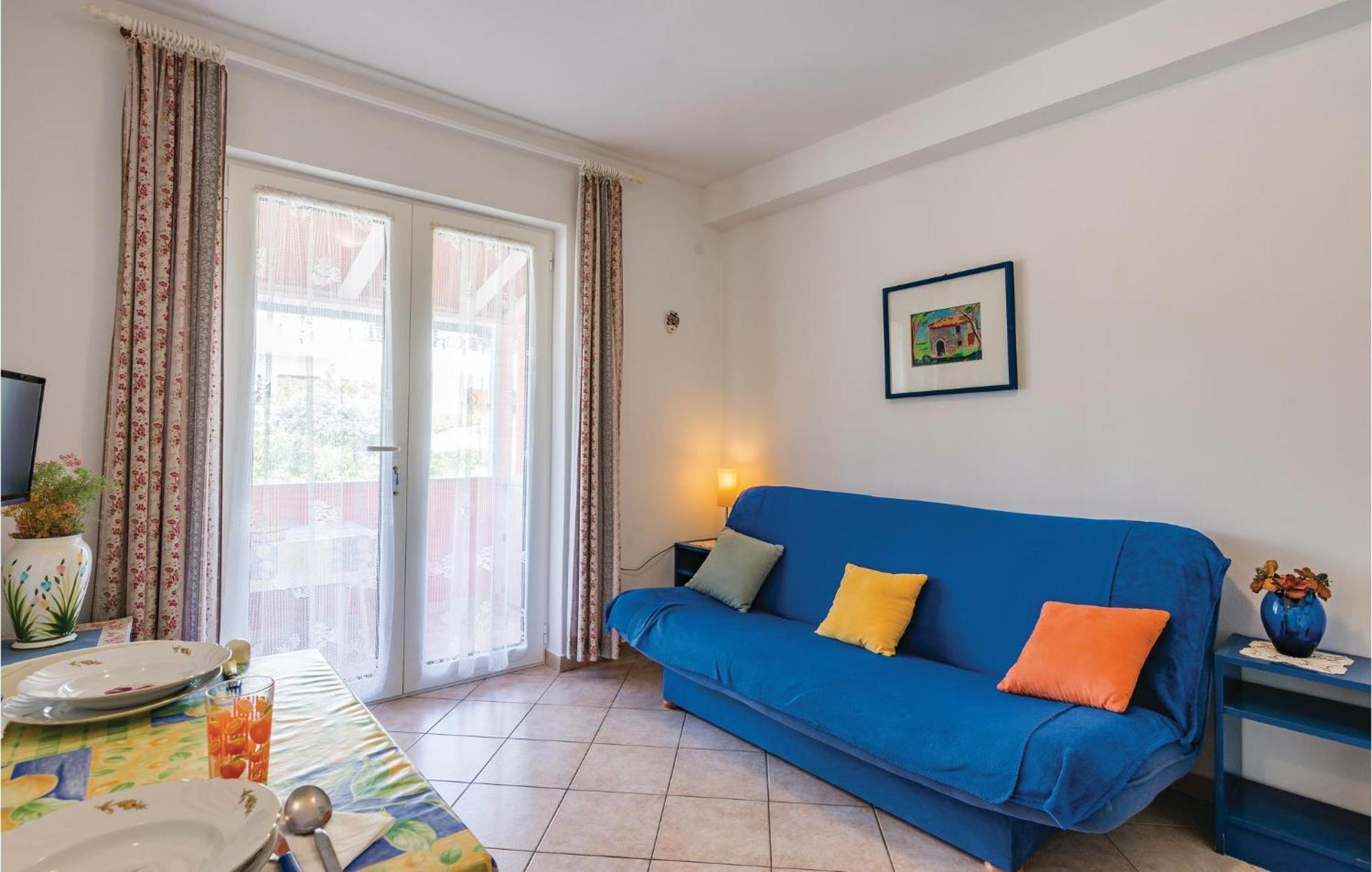 1 Bedroom Lovely Apartment In Rovinj Exterior photo
