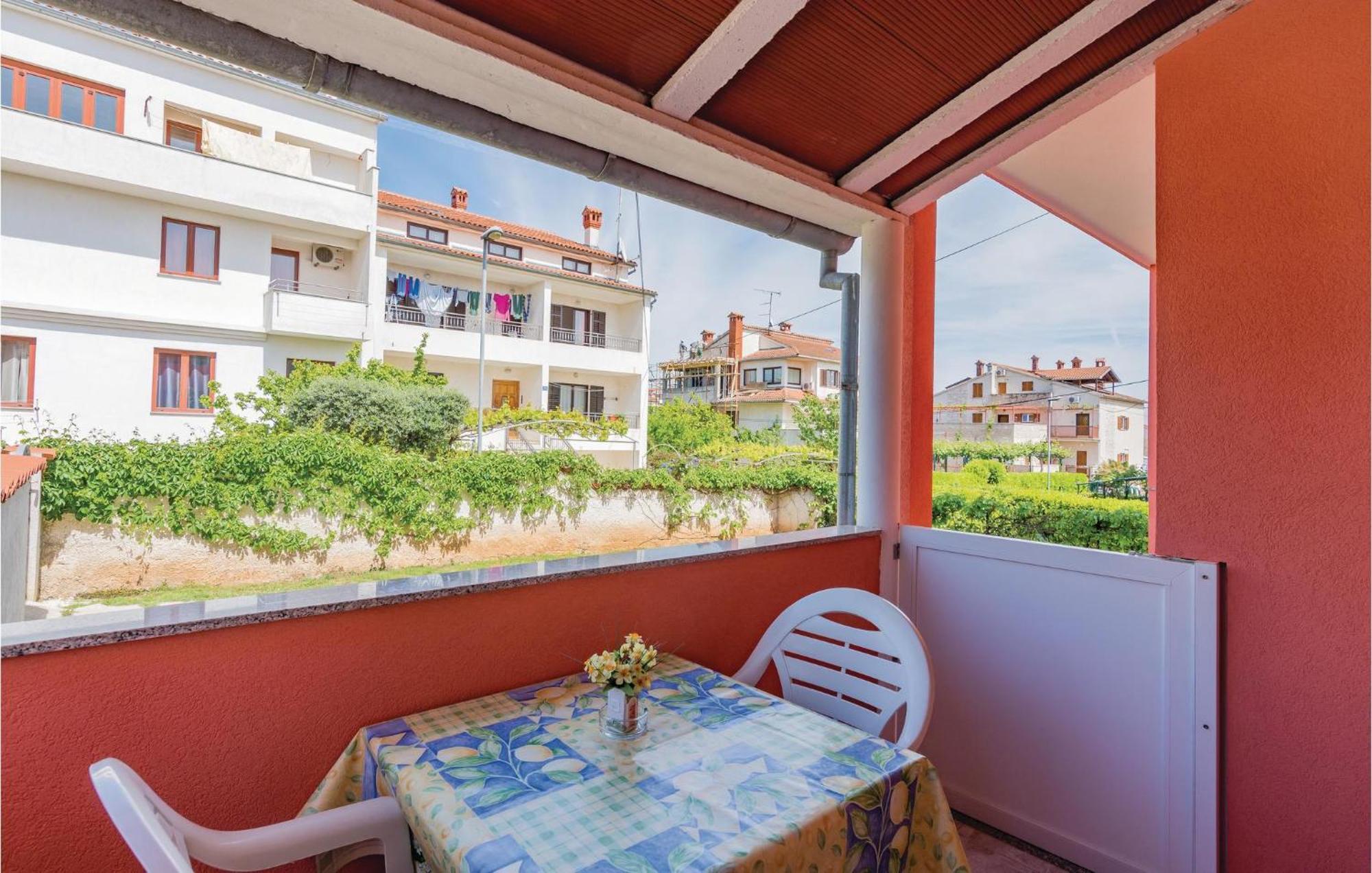 1 Bedroom Lovely Apartment In Rovinj Exterior photo